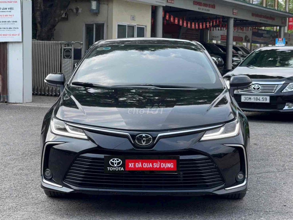 Toyota Corolla Altis 1.8V 2022 черный новый оригинал