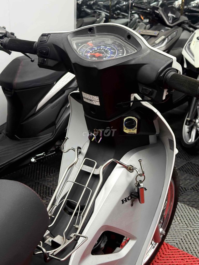 Honda Wave 2023