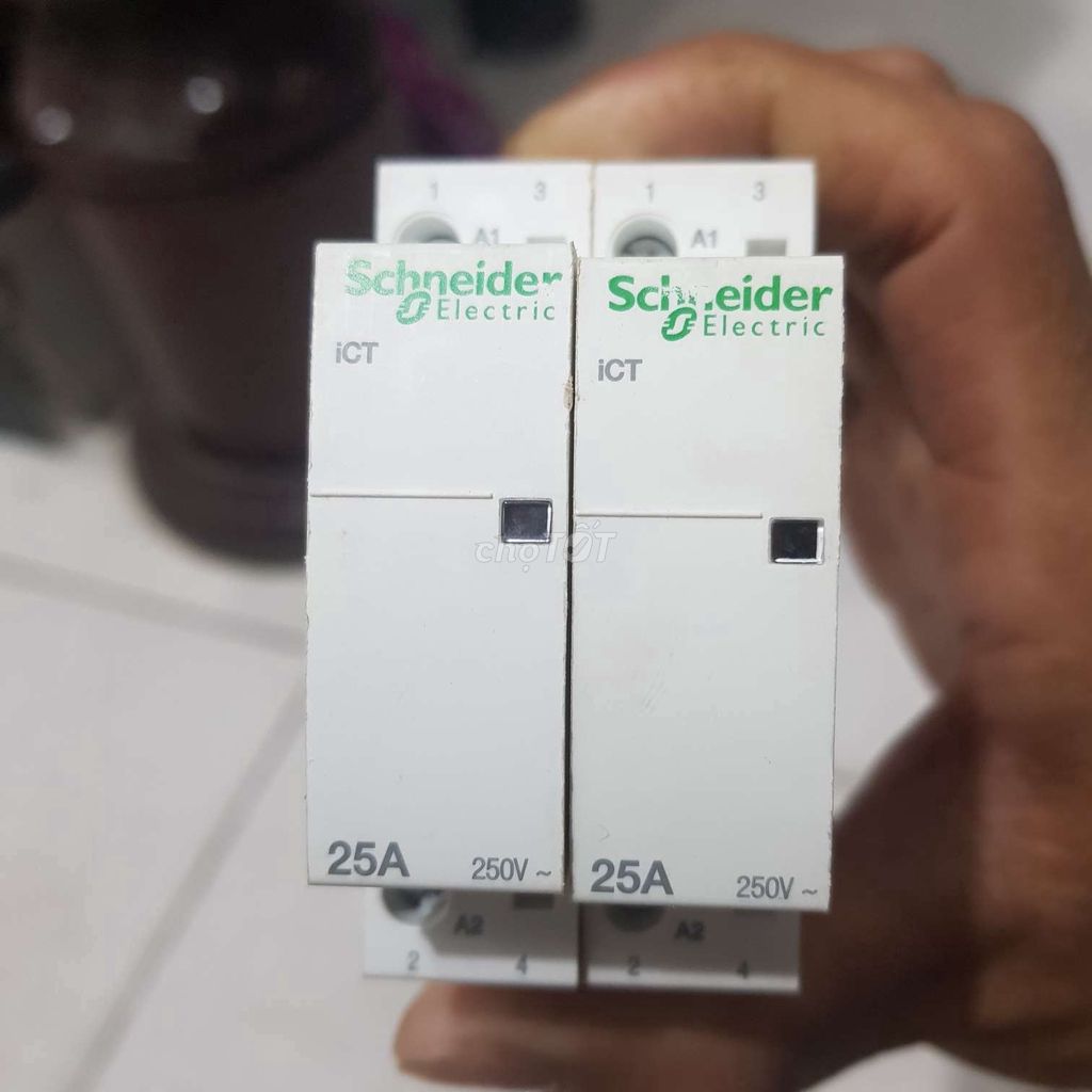 Contactor 1 pha 25A schneider