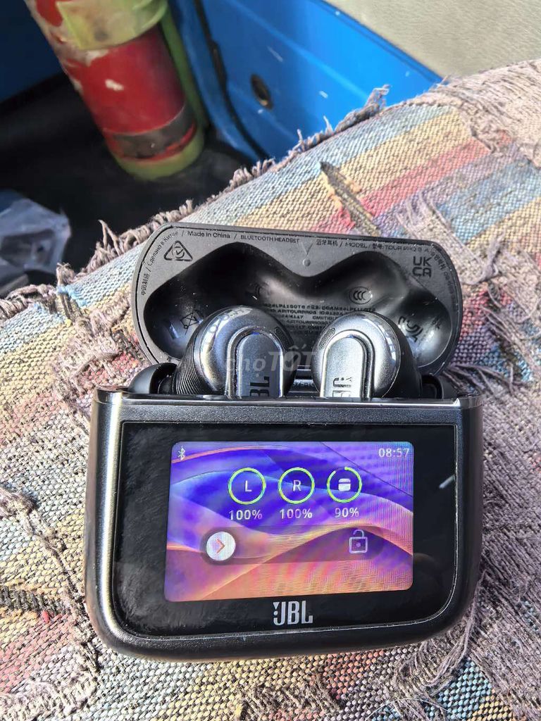 Tai nghe Bluetooth JBL Tour Pro 3. Mua bán Tivi, Âm thanh tại Huyện Chợ Mới An Giang được đăng bởi Nguyễn Kha hình 1
