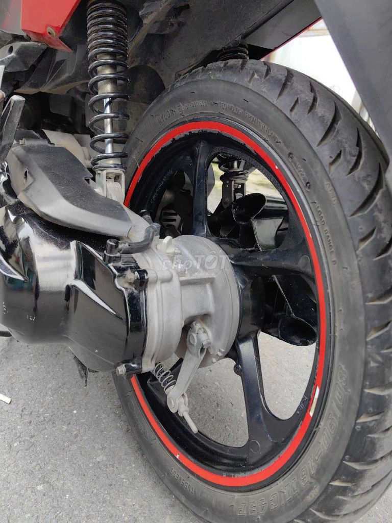 Yamaha Nouvo 5 Fi . Xe đẹp keng. Mua bán Xe máy tại Quận Tân Bình Tp Hồ Chí Minh được đăng bởi Trang Cá Nhân hình 3