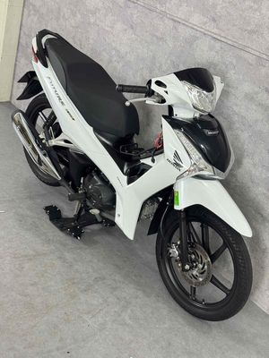 Honda Future 125 Fi 2024 Trắng đen