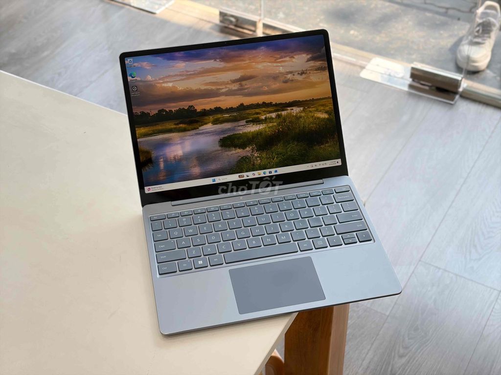 Laptop Microsoft Surface Go 2 Blue Xinh Xắn. Mua bán Laptop tại Quận 10 Tp Hồ Chí Minh được đăng bởi Nguyễn Quang Huy hình 1