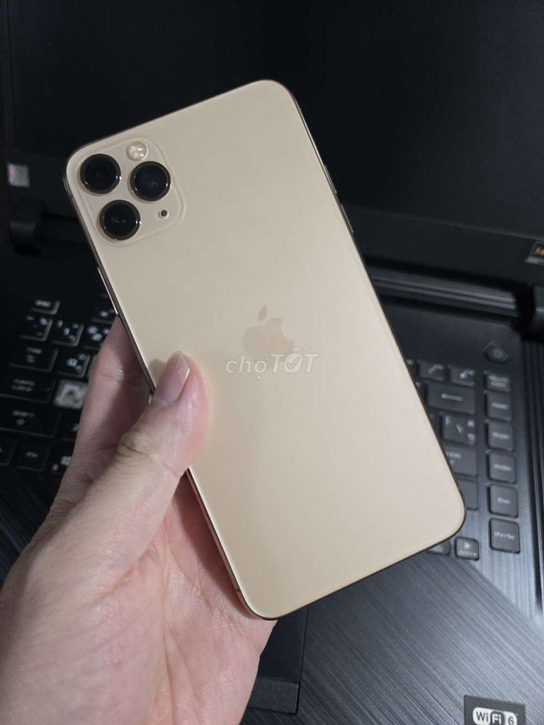 iPhone 11 Pro Max Vàng quốc tế bán hay giao lưu . Mua bán Điện thoại tại Thành phố Đà Lạt Lâm Đồng được đăng bởi phong hình 1