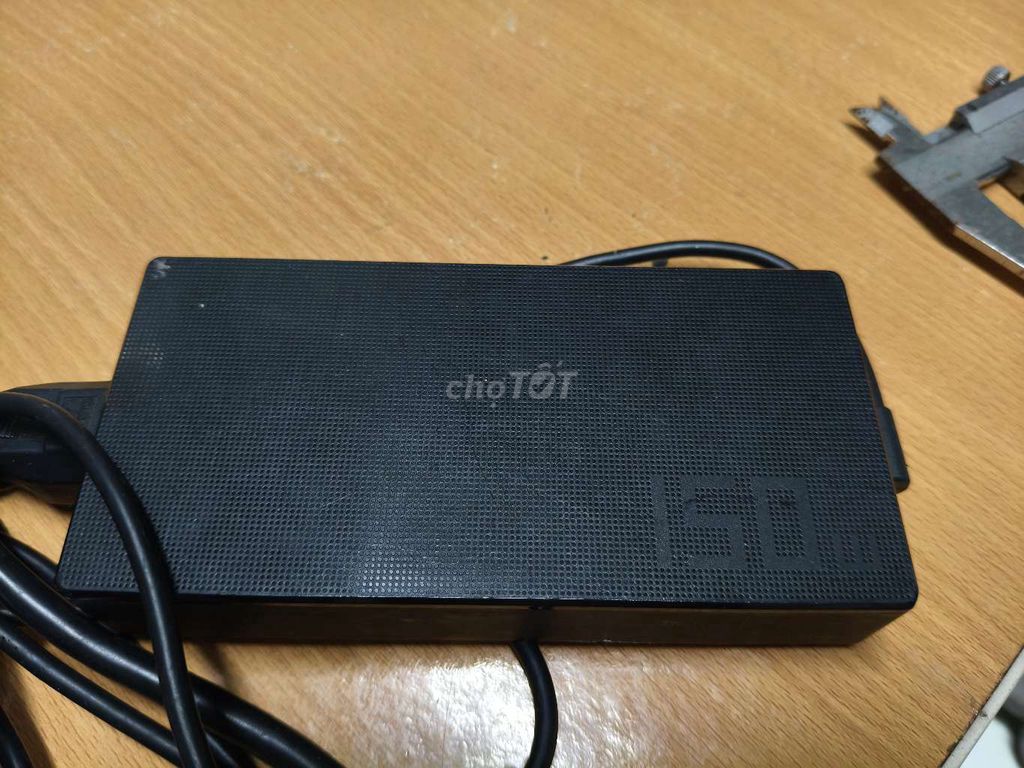 Sạc laptop ASUS 150W Đen zin theo máy. Mua bán Phụ kiện (Màn hình, Chuột...) tại Thành phố Thủ Đức Tp Hồ Chí Minh được đăng bởi Nguyễn Tấn Phát hình 1