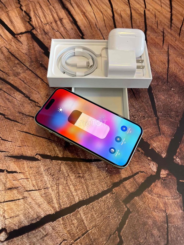 iPhone 15 256G QTẾ Pin 95% Máy Zin Xài Bao Sướng. Mua bán Điện thoại tại Quận Gò Vấp Tp Hồ Chí Minh được đăng bởi Vượng Kim Phát hình 2