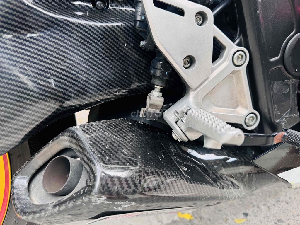 Honda CBR 650R 202I mới keng lên full cacbon 1000c. Mua bán Xe máy tại Quận Cầu Giấy Hà Nội được đăng bởi Tong motor xe may hình 5