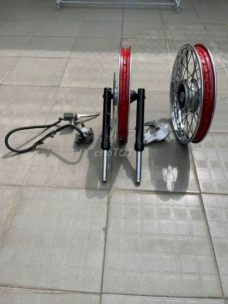 Mâm xe Future Neo Kim loại Đỏ. Mua bán Phụ tùng xe tại Quận Cẩm Lệ Đà Nẵng được đăng bởi hồ chí hiếu hình 6