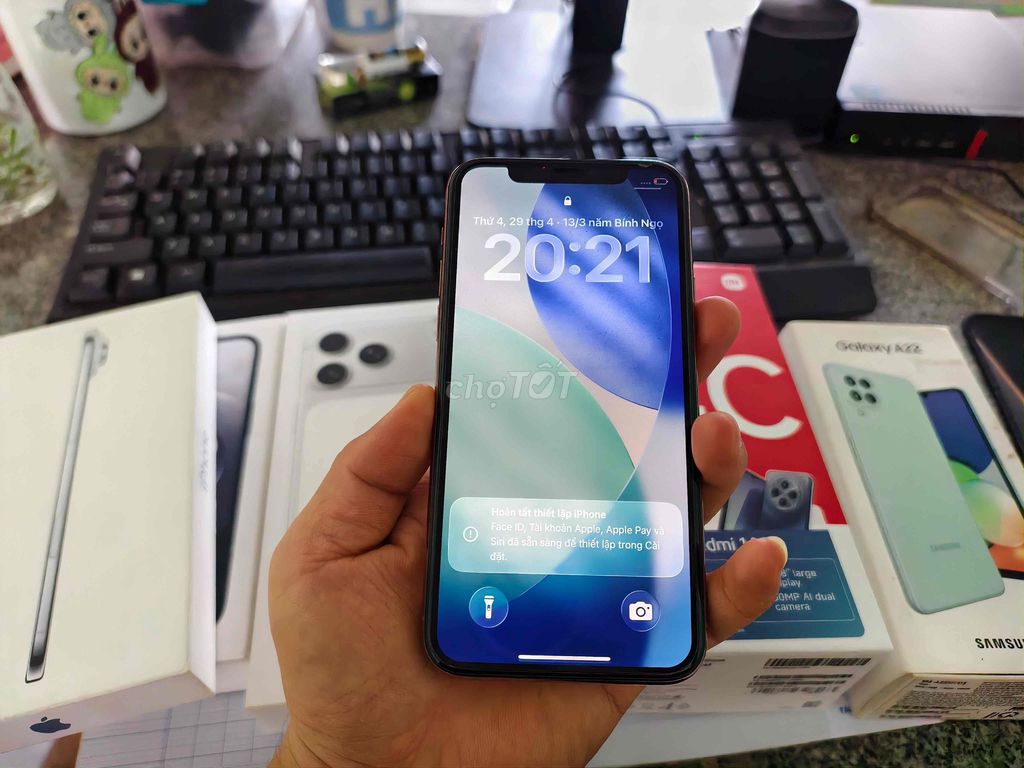 iPhone 11 Pro 64GB Vàng. Mua bán Điện thoại tại Quận Thanh Khê Đà Nẵng được đăng bởi D7 hình 1