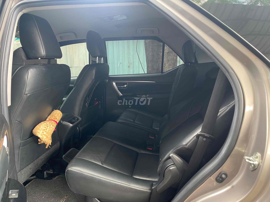Toyota Fortuner 2.4AT 2020. Mua bán Ô tô tại Quận Tân Phú Tp Hồ Chí Minh được đăng bởi Lê Tấn Dũ hình 8