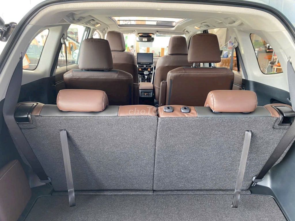 Toyota Innova Cross HEV giao ngay. Mua bán Ô tô tại Huyện Bình Chánh Tp Hồ Chí Minh được đăng bởi TRANGTRAN TOYOTA AN THÀNH hình 2