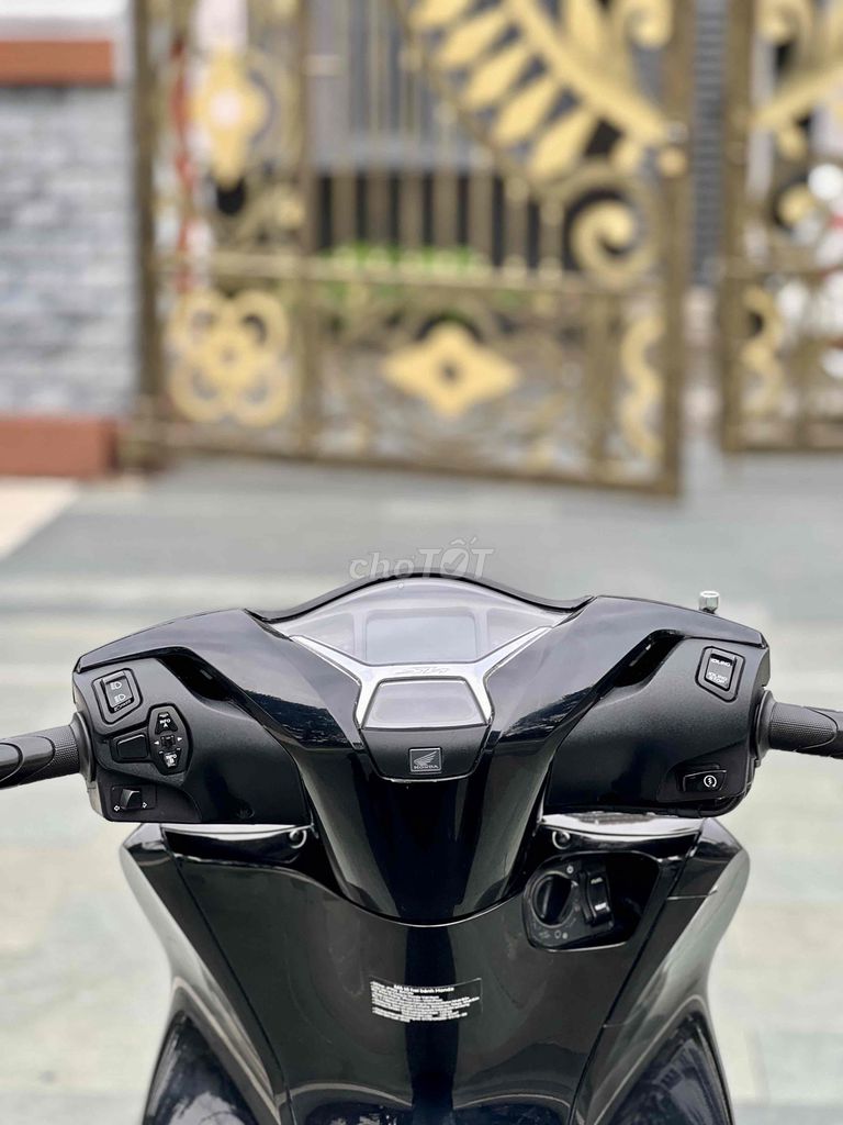 SH 125 2022 ĐEN BÓNG BSTP CHÍNH CHỦ CÓ BÁN GÓP. Mua bán Xe máy tại Thành phố Thủ Đức Tp Hồ Chí Minh được đăng bởi Hiếu  hình 9