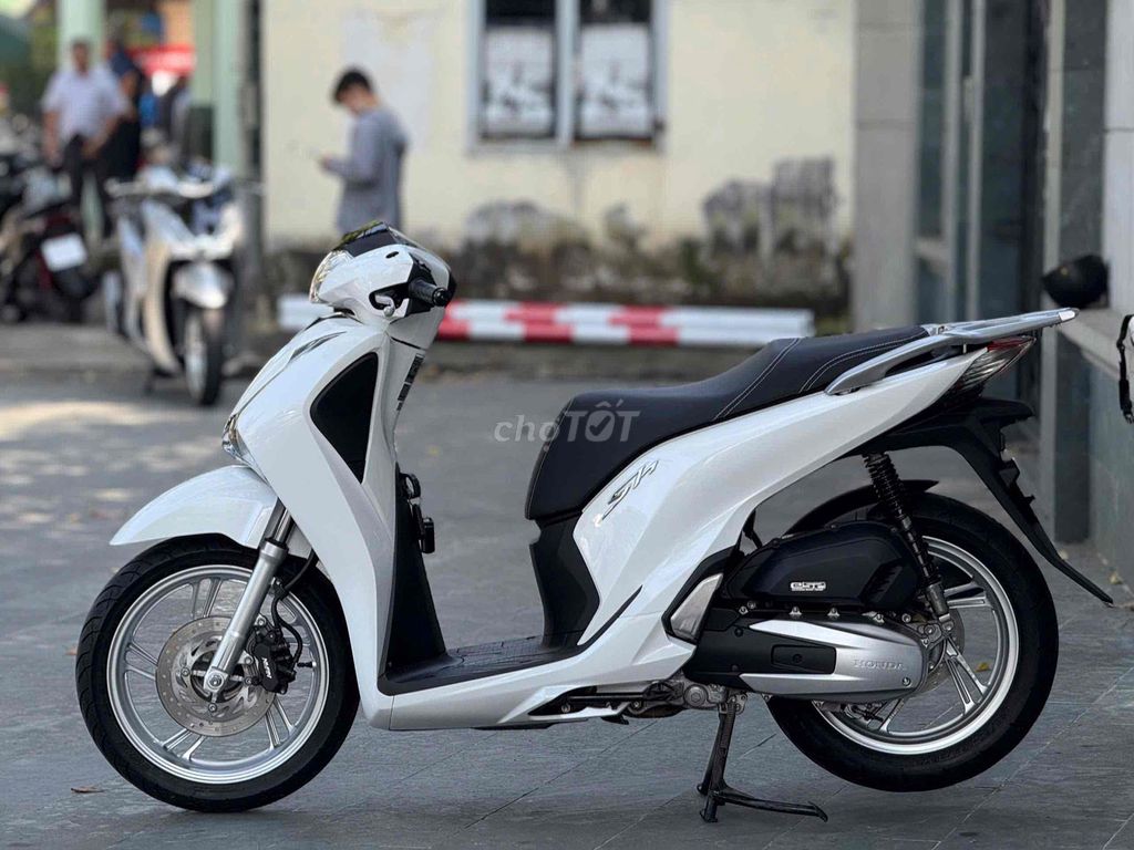 SH 150i 2017 ( HÀNG BỎ MẪU LƯỚT ). Mua bán Xe máy tại Thành phố Thủ Đức Tp Hồ Chí Minh được đăng bởi Vũ Vũ hình 3