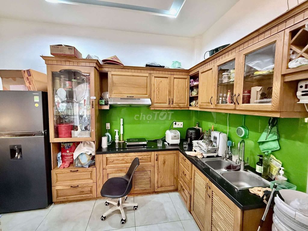 Продажа фасадного дома на улице Хонг Линь, округ 15, район 10, дом: 4 х 13 — 3 этажа 13 млрд 2.