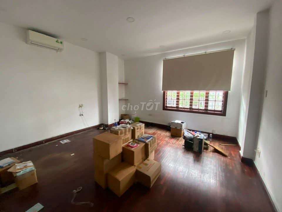 Аренда · 6 комн. · 110 м² · Quận Cẩm Lệ, ул. Đường Trịnh Đình Thảo