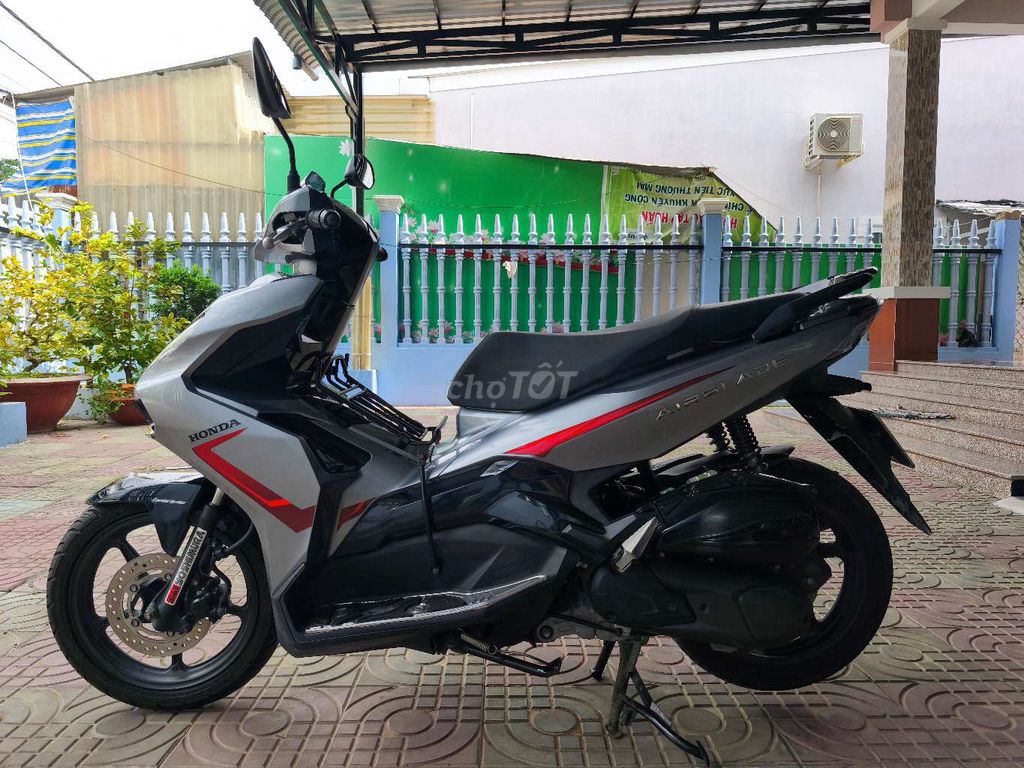 Honda Air Blade 2022 125cc Bạc. Mua bán Xe máy tại Thành phố Trà Vinh Trà Vinh được đăng bởi Tinh Vo hình 5
