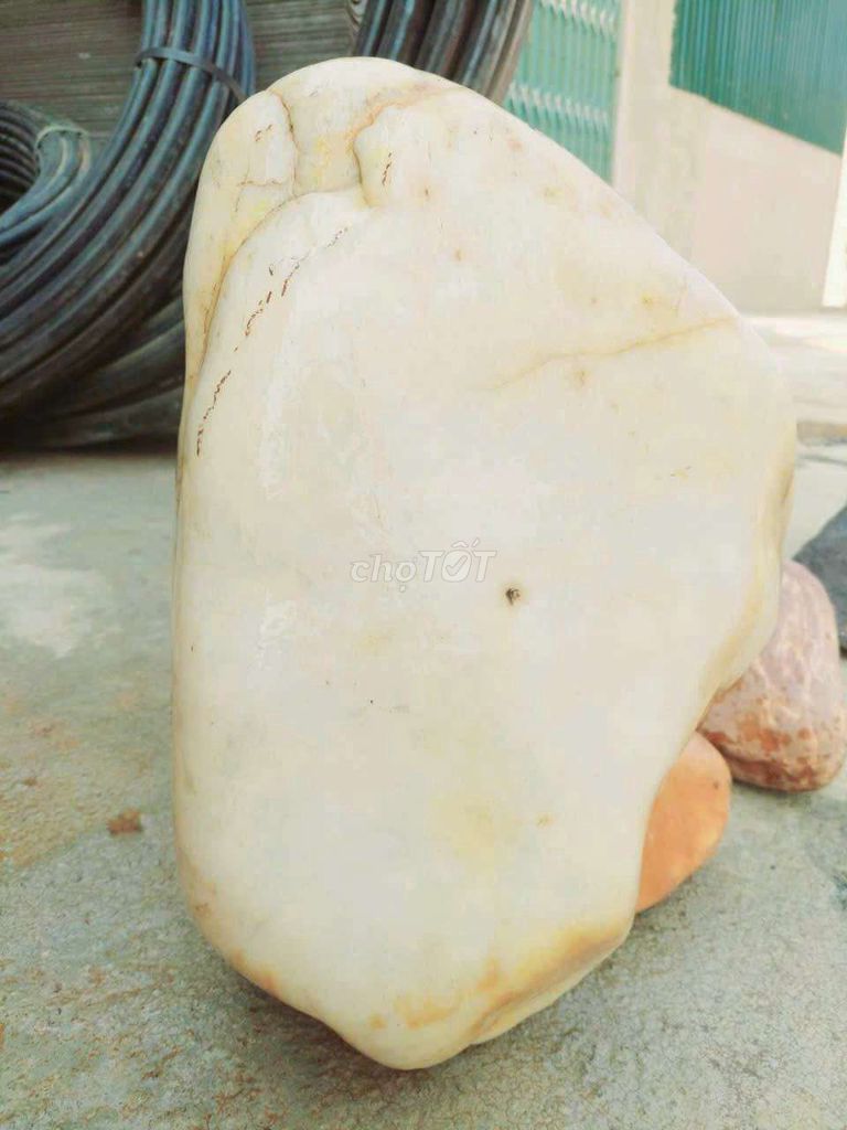 Đá phong thủy Trắng. Mua bán Đồ sưu tầm, đồ cổ tại Thành phố Thuận An Bình Dương được đăng bởi Lanh Nguyễn  hình 1