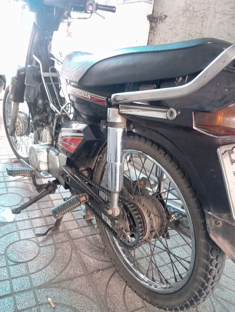 Honda Dream II màu Đen. Mua bán Xe máy tại Thành phố Thủ Dầu Một Bình Dương được đăng bởi Hồ Quân Nhân hình 4