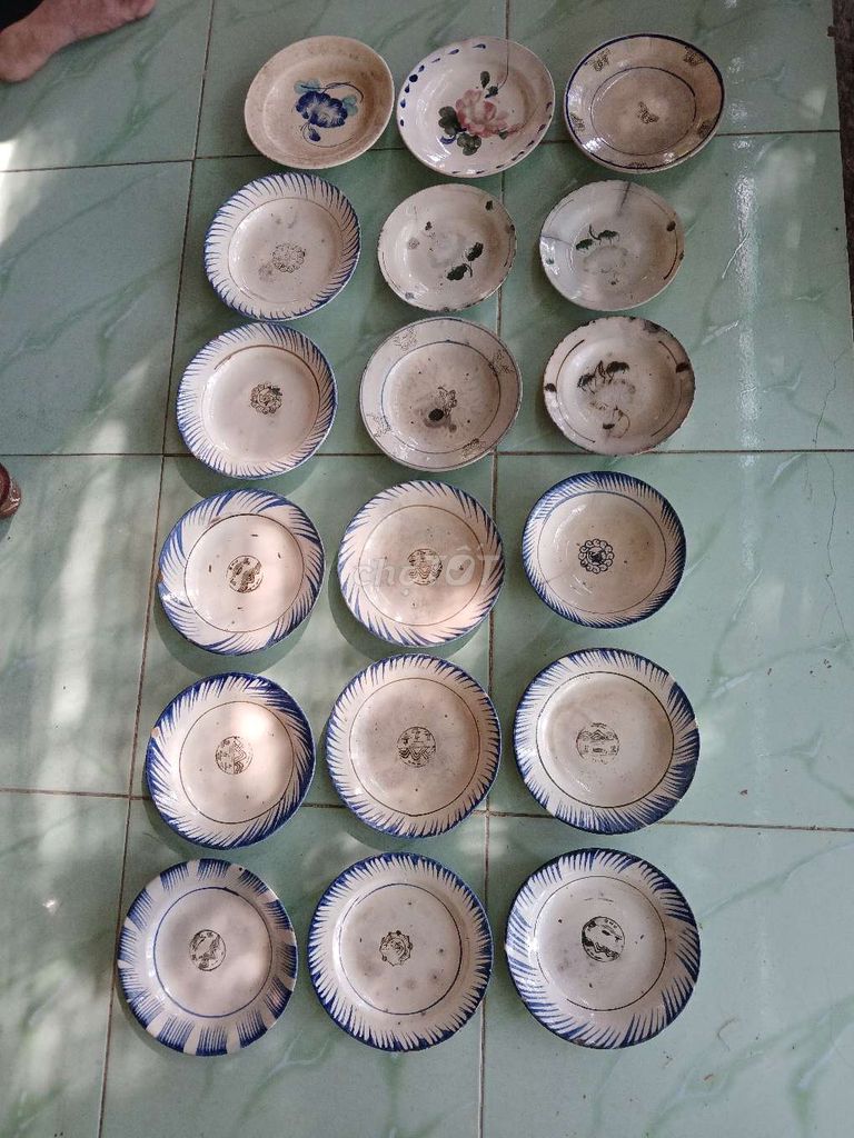 Dĩa gốm Lái Thiêu xưa. Mua bán Đồ sưu tầm, đồ cổ tại Huyện Cần Đước Long An được đăng bởi trần Hùng  hình 1