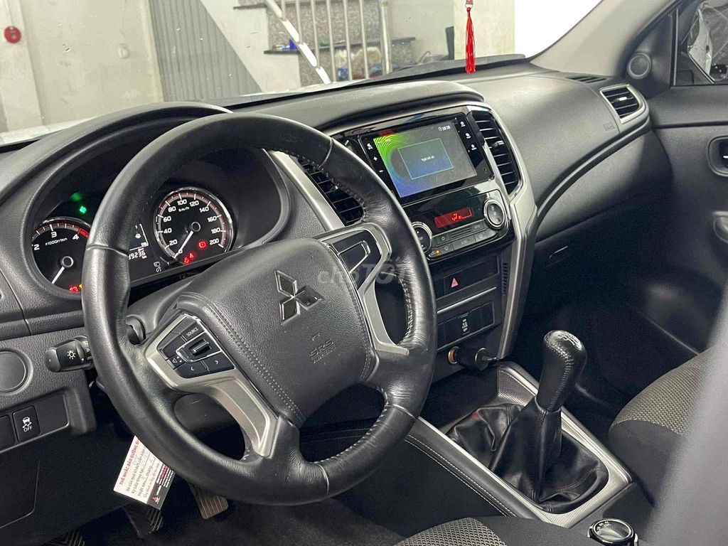 TRITON MT 2 CAU XE MOI CHAY 38 NGHIN CAY. Mua bán Ô tô tại Huyện Đức Trọng Lâm Đồng được đăng bởi SALON ÔTÔ HOÀ THẮNG  hình 5