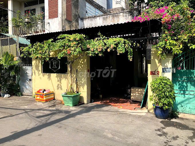 CHO THUÊ NHÀ ĐƯỜNG TRƯỜNG SA Q3, DT: 6.2x22M, TRỆT, SÂN VƯỜN, GIÁ 28TR