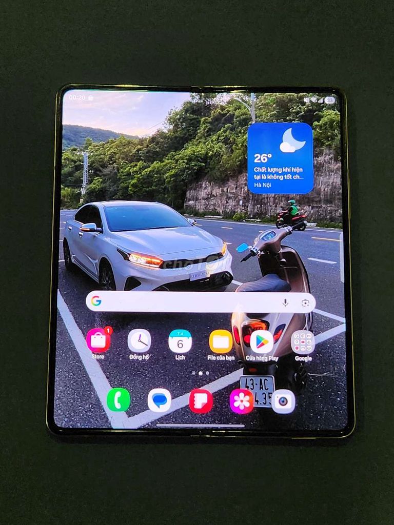 Samsung Galaxy Z Fold 4 256GB Vàng. Mua bán Điện thoại tại Quận Hải Châu Đà Nẵng được đăng bởi Huy hình 1