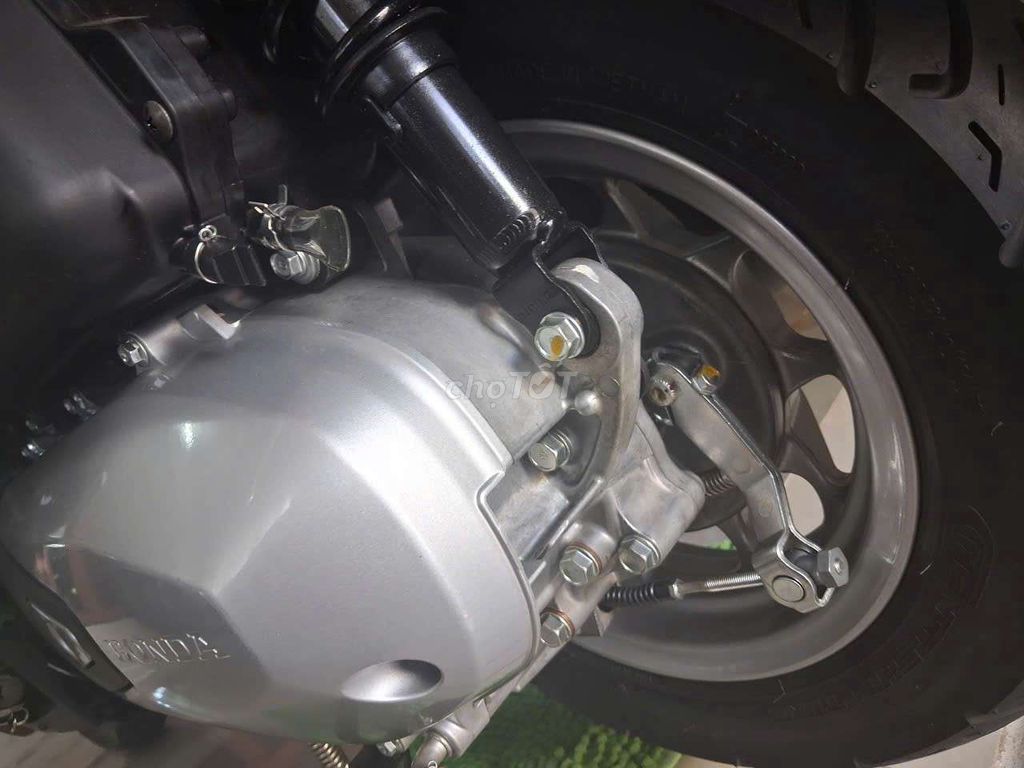 BÁN LEAD 2025 ZIN 100% TẠI VÀM CỐNG. Mua bán Xe máy tại Thành phố Long Xuyên An Giang được đăng bởi linhnguyen hình 16