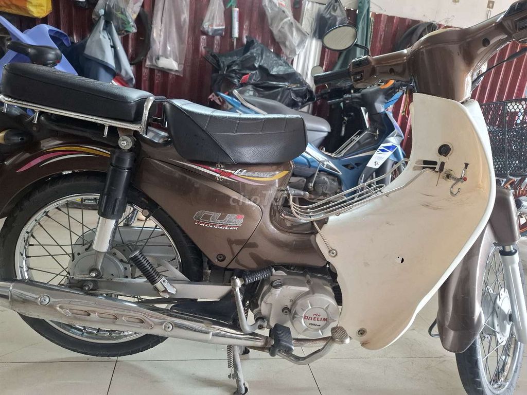 Daelim Cub Classic Nâu trắng. Mua bán Xe máy tại Thành phố Thủ Đức Tp Hồ Chí Minh được đăng bởi Sang Tran hình 6