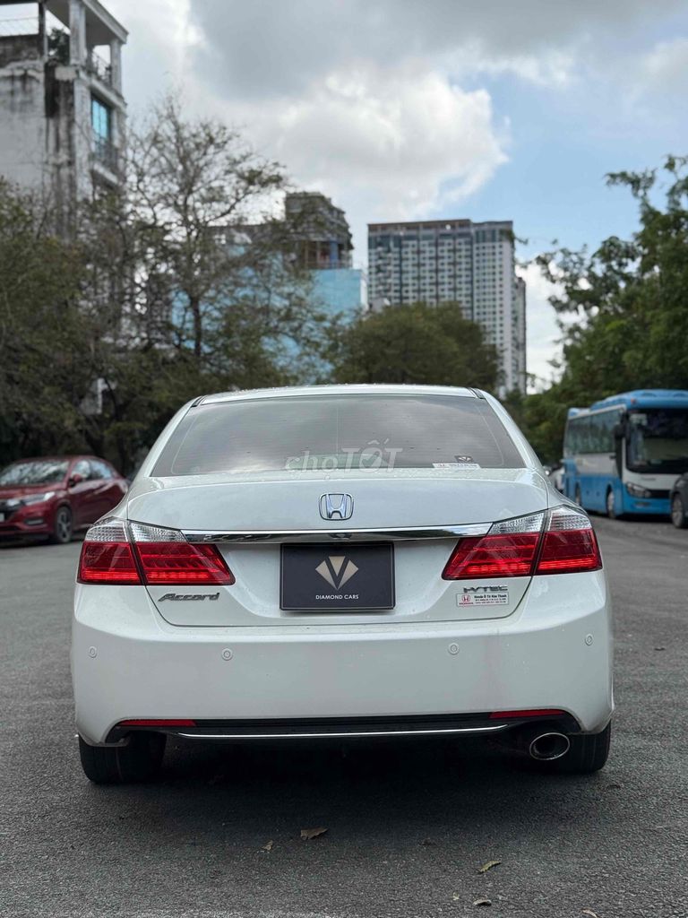 Honda Accord 2015 2.4At. Mua bán Ô tô tại Thành phố Thủ Đức Tp Hồ Chí Minh được đăng bởi Lê Nhường hình 4