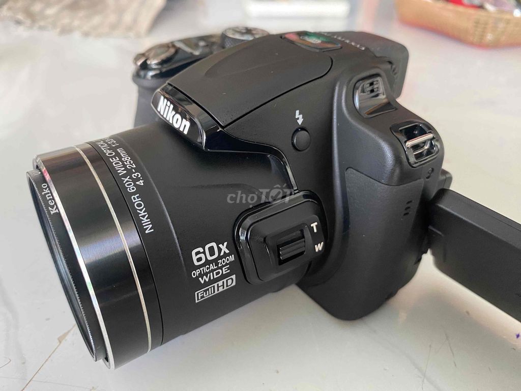 máy quay nikon p 600 - 60x siêu zom