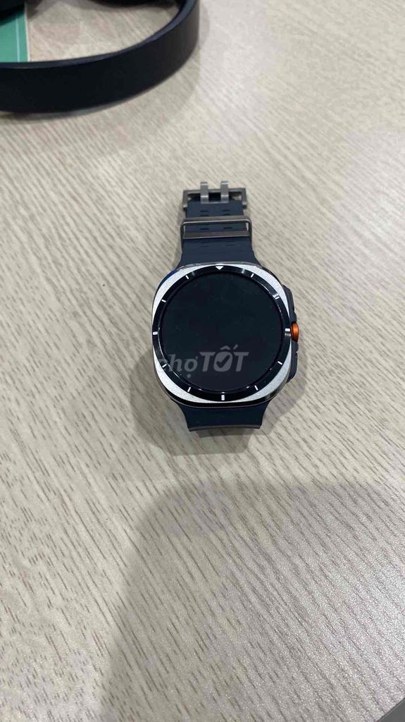 muốn bán gấp con samsung galaxy watch ultra LTE 47