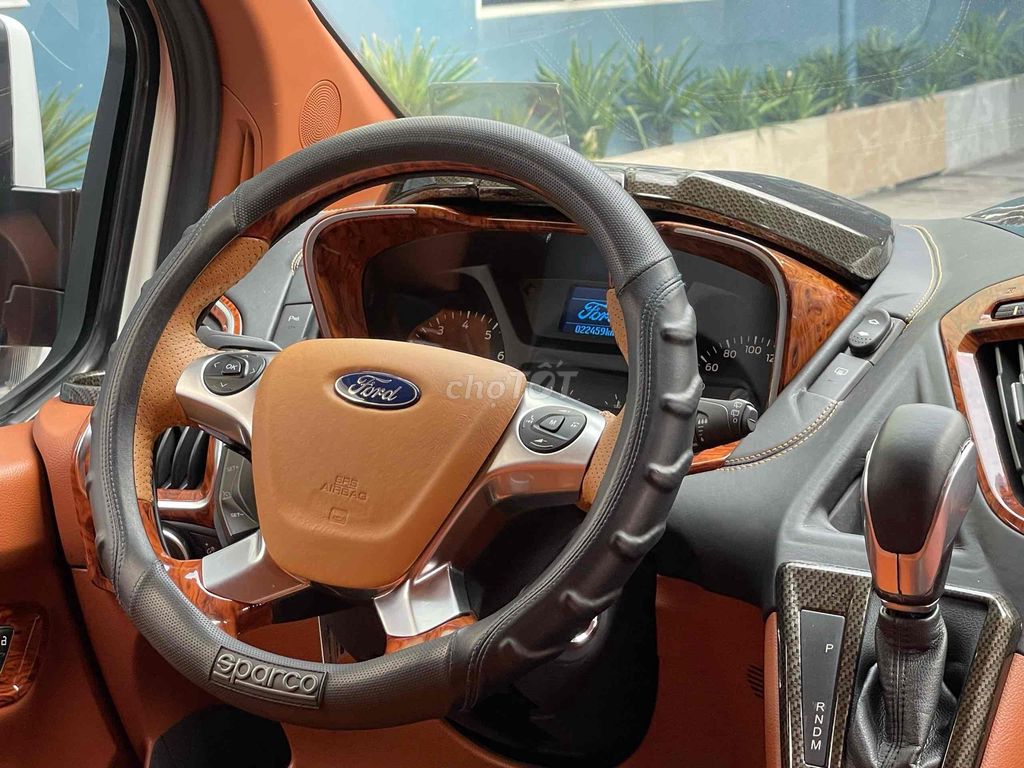 Ford Tourneo Titanium 2020