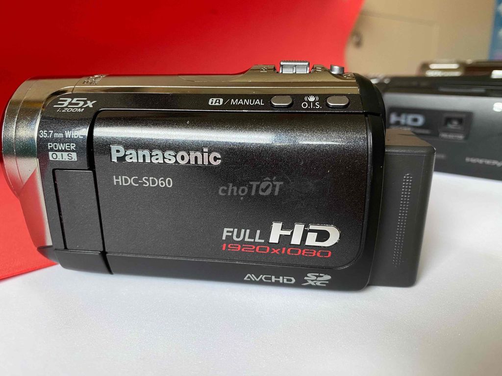 Máy quay Panasonic HDC-SD60 Full HD Giá SV.