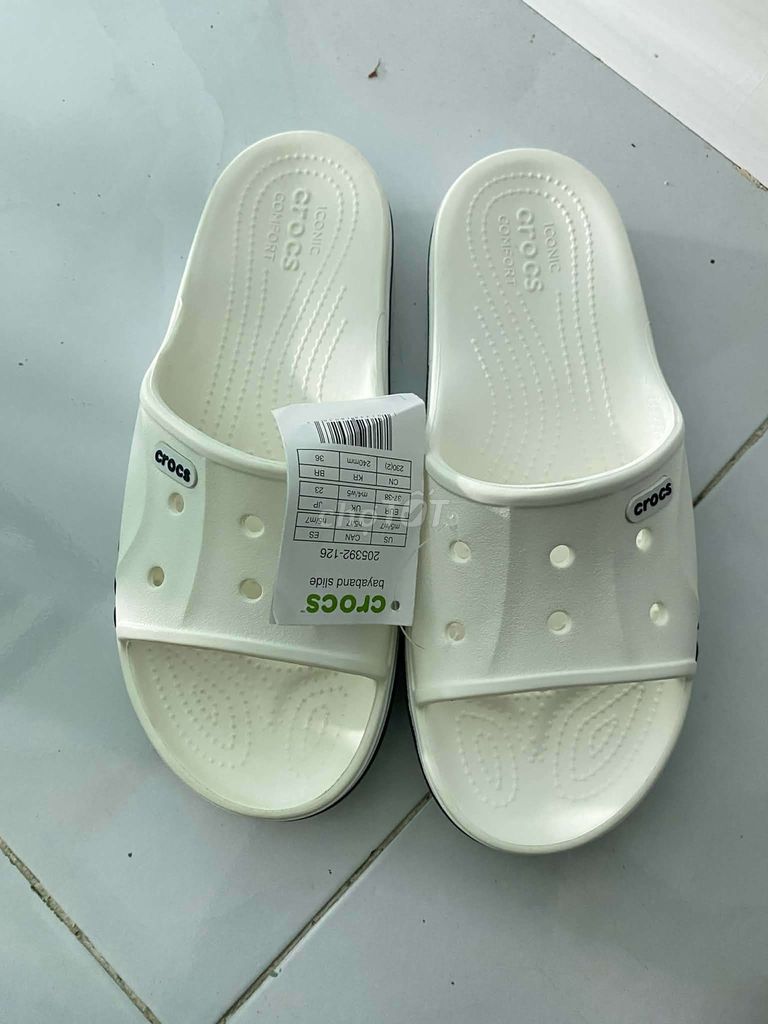 Dép Crocs Bayaband Slide Trắng. Mua bán Giày dép tại Huyện Thới Lai Cần Thơ được đăng bởi Chí Cường hình 1