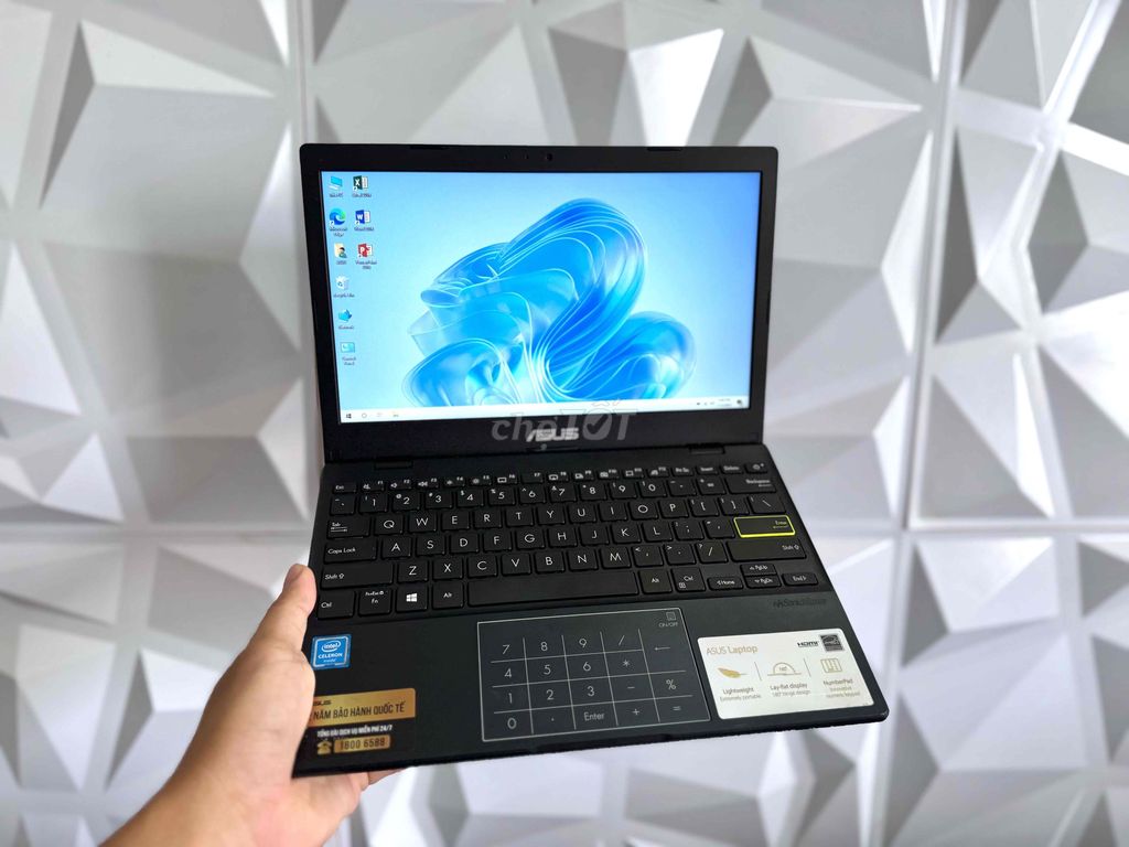 Laptop Asus Có cảm ứng bàn phím. Mua bán Laptop tại Thành phố Rạch Giá Kiên Giang được đăng bởi PC Kiên Giang Laptop Store hình 1