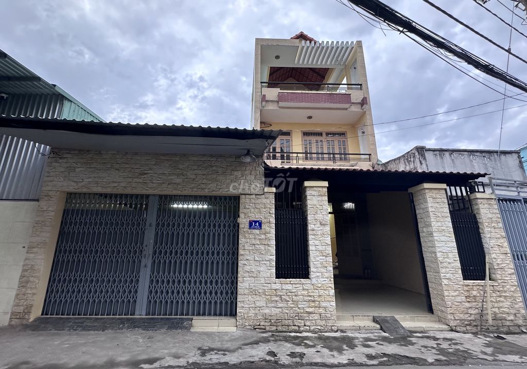 Rent · 4 bd · 171 м² · Quận Tân Phú, ул. Đường Bùi Cẩm Hổ