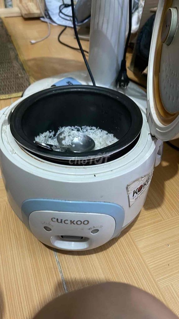Nồi cơm điện Cuckoo Trắng Hàn Quốc. Mua bán Bếp, lò, đồ điện nhà bếp tại Thành phố Thủ Đức Tp Hồ Chí Minh được đăng bởi thanh phú hình 1