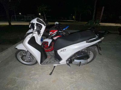 Honda SH Trắng
