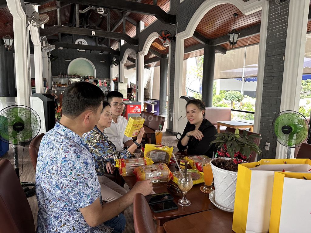 Tuyển 2 Nhân Viên Bán Hàng Thị Trường Pleiku