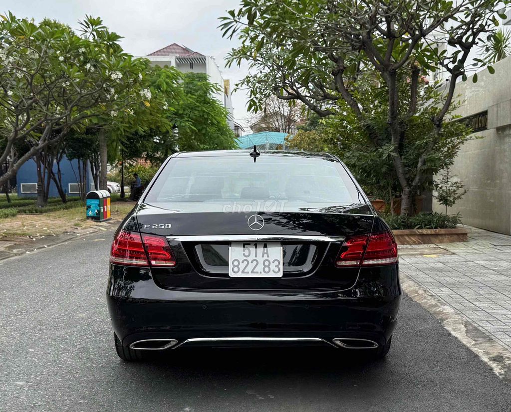 CẦN BÁN XE MERCEDES E250. XS 2014.87000KM. Mua bán Ô tô tại Quận Bình Tân Tp Hồ Chí Minh được đăng bởi XE ĐẸP BÌNH TÂN hình 4