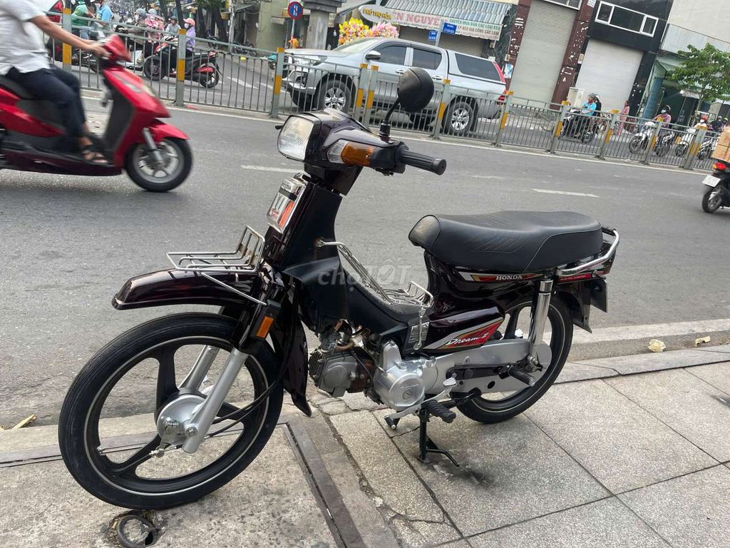 Honda dream Thái 1995 mới 90% biển số thành phố