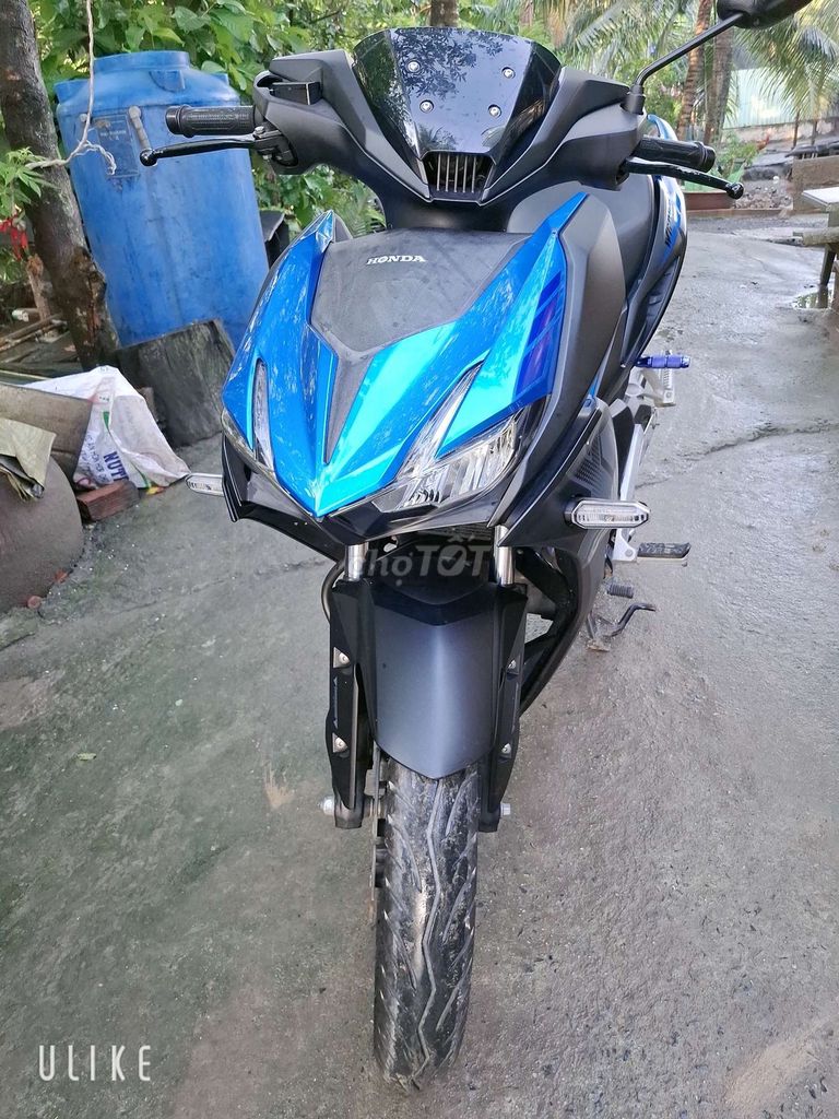 Bán xe HonDa Winner X còn mới 98%. Đi 6.100 km. Mua bán Xe máy tại Huyện Hóc Môn Tp Hồ Chí Minh được đăng bởi ĐTLX Hóc Môn hình 2