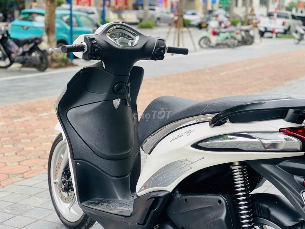 PIAGGIO LIBERTY ABS TRẮNG CHÍNH CHỦ BIỂN 29. Mua bán Xe máy tại Quận Nam Từ Liêm Hà Nội được đăng bởi MAI HÒA hình 2