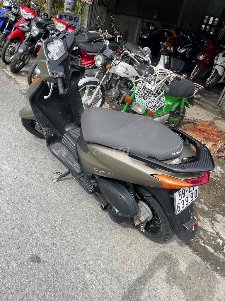 Honda Dylan 150 Xám 150cc. Mua bán Xe máy tại Thành phố Ngã Bảy Hậu Giang được đăng bởi Minh Hieu  hình 3