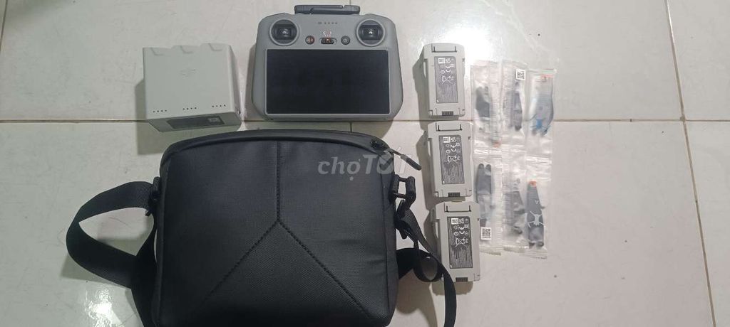 Tay RC2 , pin plus , hub , túi, cánh dự phòng