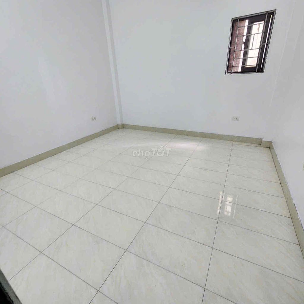 Nhà đẹp 3 tầng 42m định công hạ hoàng mai. Mua bán nhà ở tại Quận Hoàng Mai Hà Nội được đăng bởi Thảo Linh hình 3