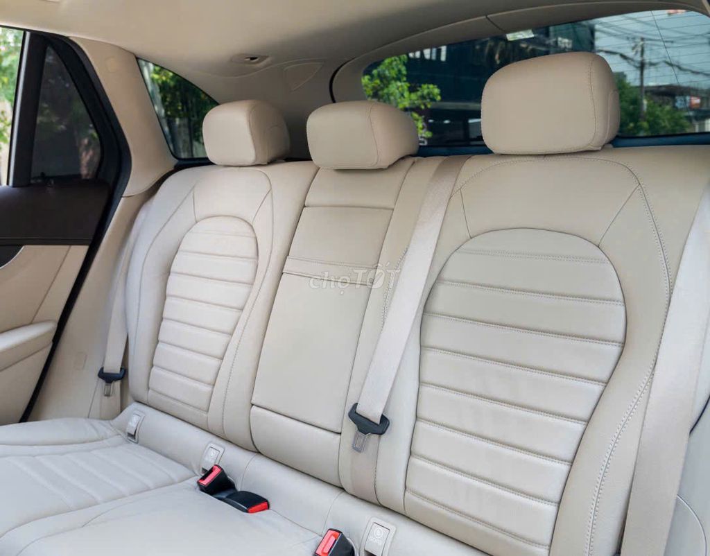 Mercedes Benz GLC300 4MATIC 2021. Mua bán Ô tô tại Quận 1 Tp Hồ Chí Minh được đăng bởi LongAnh AuTo  hình 14