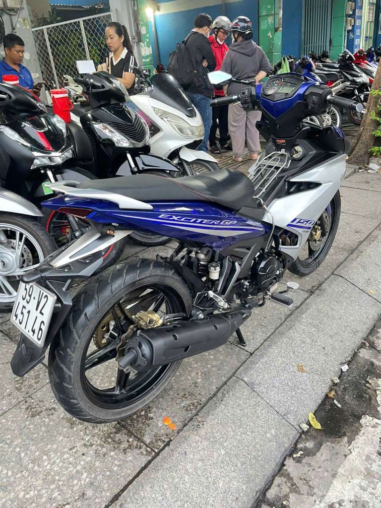 Yamaha Exciter 150 2017 mới 90% Bstp chính chủ. Mua bán Xe máy tại Quận Tân Phú Tp Hồ Chí Minh được đăng bởi Tuanduy hình 4