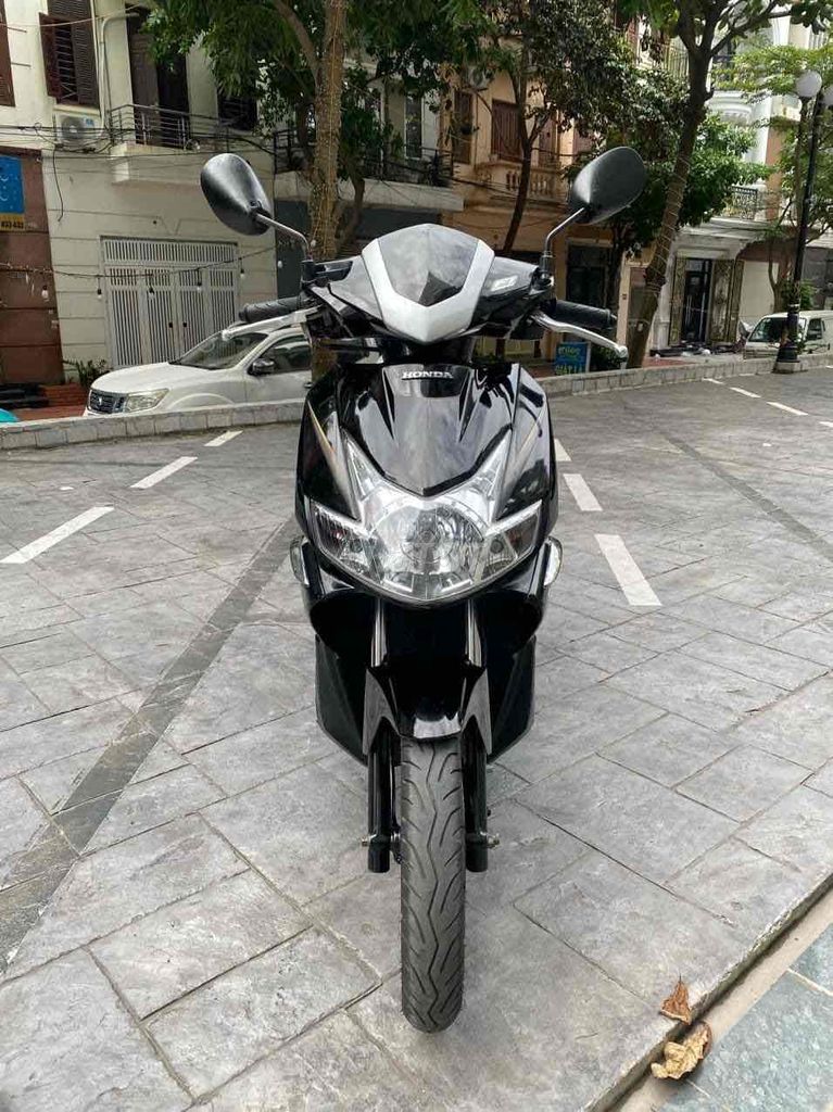 Honda air blade 2015 FI MỚI 95% chạy êm, đi ít