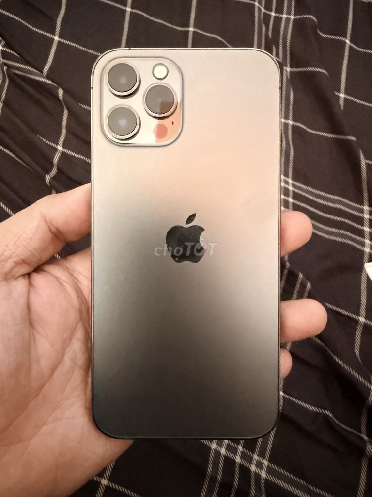 Apple iPhone 12 Pro Max 256GB Xám. Mua bán Điện thoại tại Thành phố Buôn Ma Thuột Đắk Lắk được đăng bởi Bin hình 1